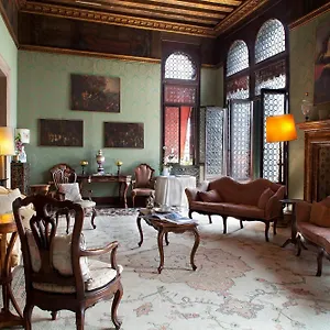 palazzetto-pisani.hotelinveneto.com/
